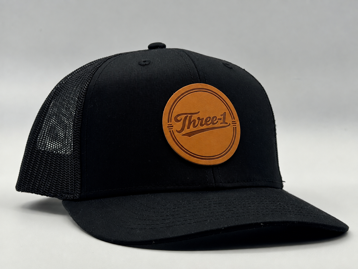 Circle Script Trucker-Black